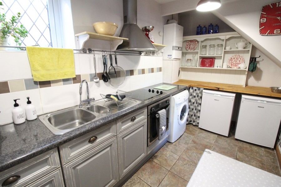 Images for Oakworth, Keighley, West Yorkshire EAID:3030449609 BID:4216801