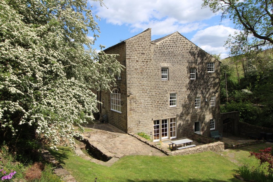 Images for Oakworth, Keighley, West Yorkshire EAID:3030449609 BID:4216801