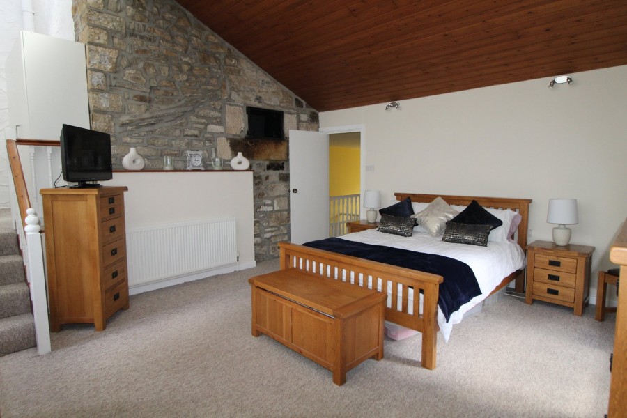 Images for Oakworth, Keighley, West Yorkshire EAID:3030449609 BID:4216801