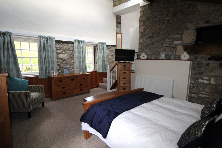 Images for Oakworth, Keighley, West Yorkshire EAID:3030449609 BID:4216801