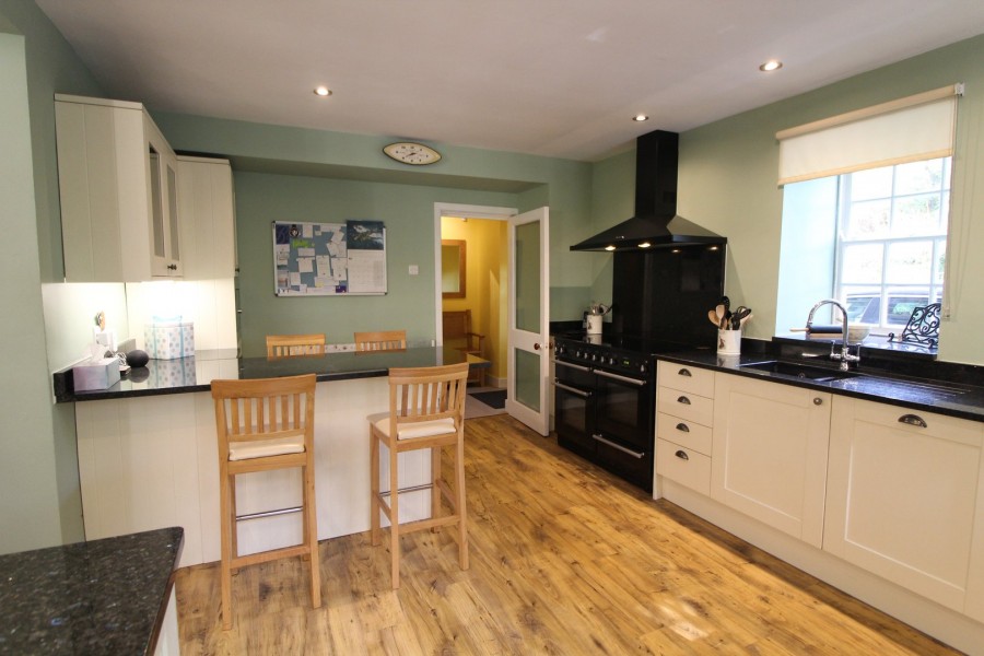 Images for Oakworth, Keighley, West Yorkshire EAID:3030449609 BID:4216801