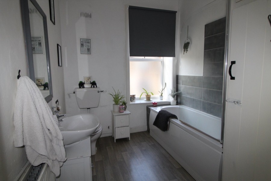 Images for Silsden, Keighley, West Yorkshire EAID:3030449609 BID:4216801