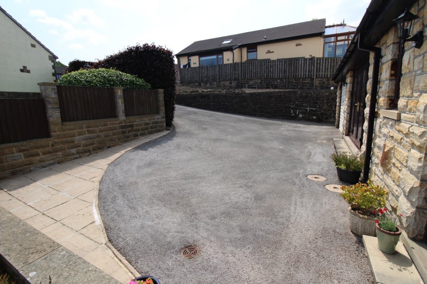 Images for Random Close, Keighley, West Yorkshire EAID:3030449609 BID:4216801