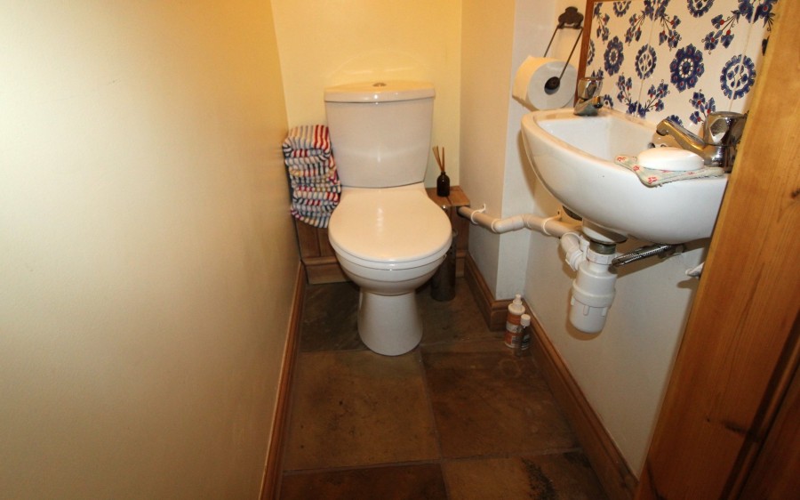 Images for Oakworth, Keighley, West Yorkshire EAID:3030449609 BID:4216801