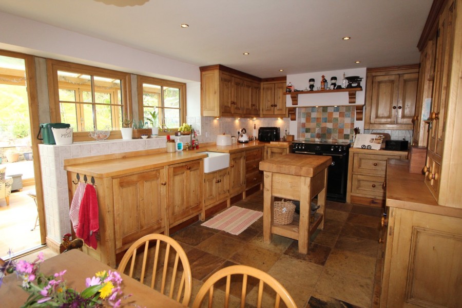 Images for Oakworth, Keighley, West Yorkshire EAID:3030449609 BID:4216801