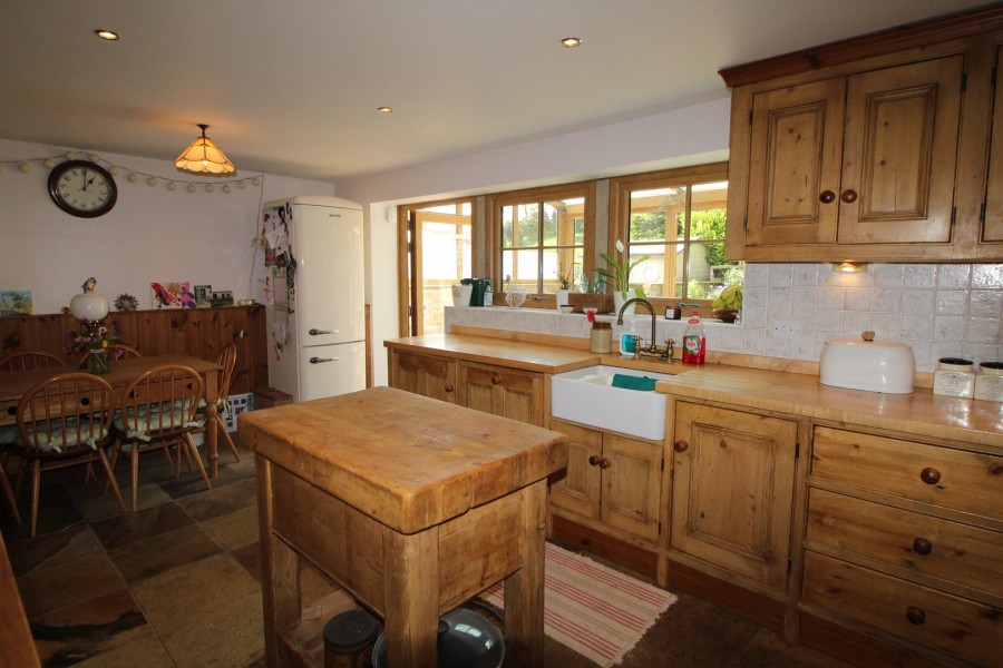 Images for Oakworth, Keighley, West Yorkshire EAID:3030449609 BID:4216801