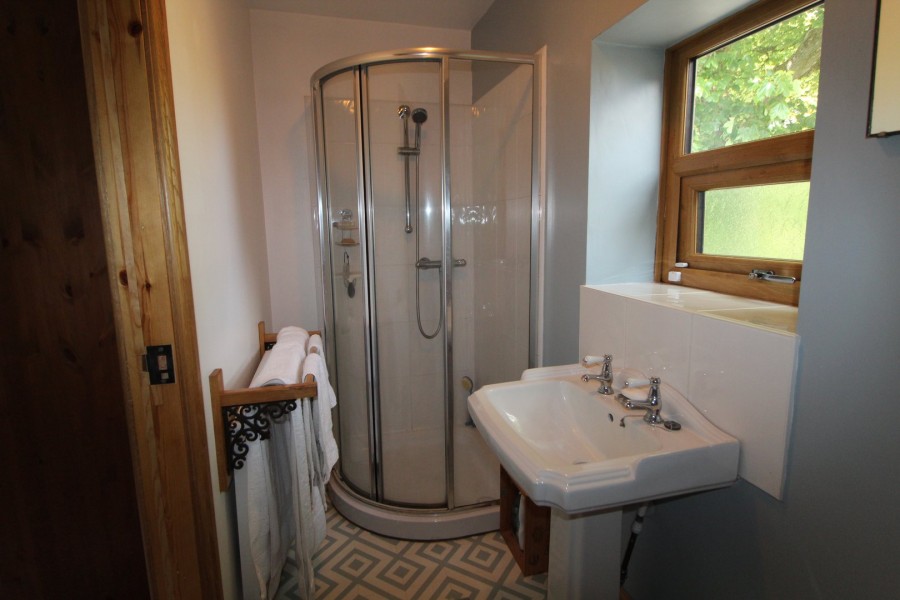 Images for Oakworth, Keighley, West Yorkshire EAID:3030449609 BID:4216801