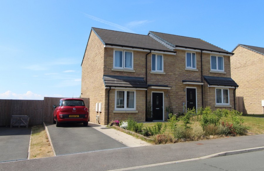 Images for Long Lee, Keighley, West Yorkshire EAID:3030449609 BID:4216801