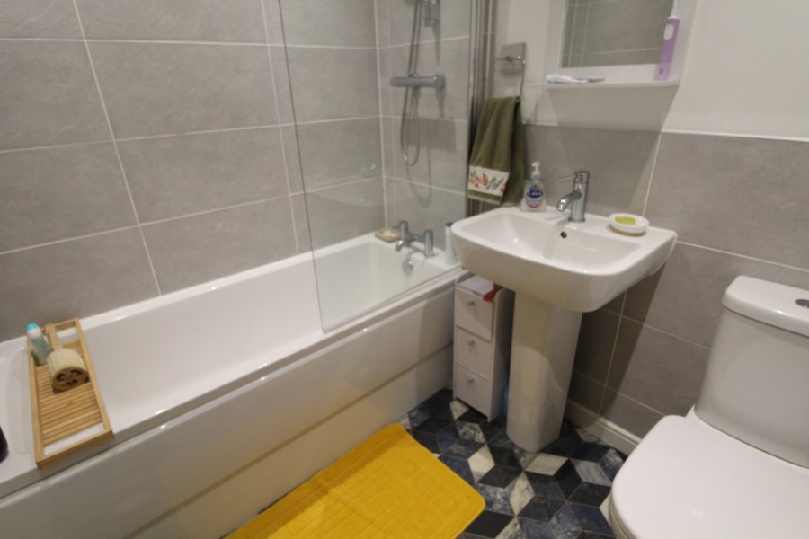 Images for Long Lee, Keighley, West Yorkshire EAID:3030449609 BID:4216801