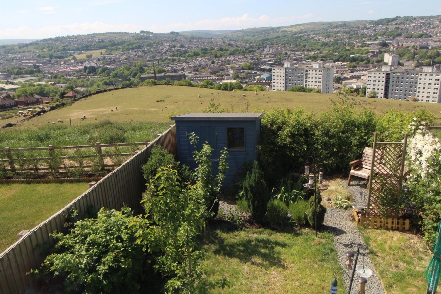 Images for Long Lee, Keighley, West Yorkshire EAID:3030449609 BID:4216801