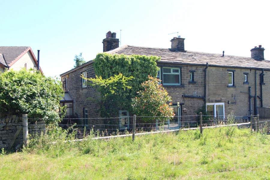 Images for Denholme, Bradford, West Yorkshire EAID:3030449609 BID:4216801