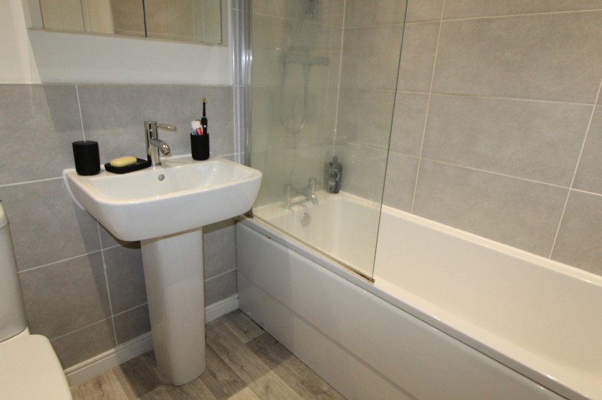 Images for Long Lee, Keighley, West Yorkshire EAID:3030449609 BID:4216801