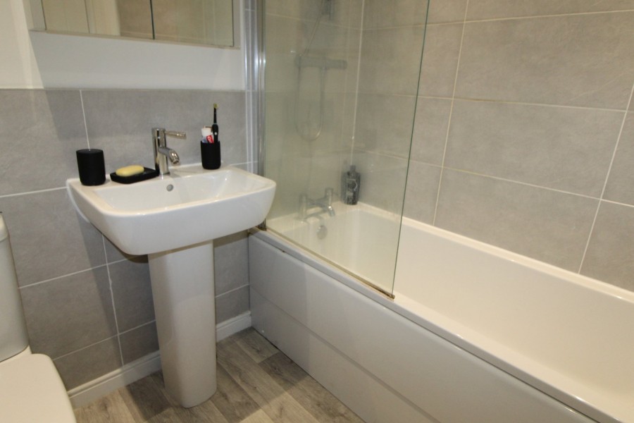 Images for Long Lee, Keighley, West Yorkshire EAID:3030449609 BID:4216801
