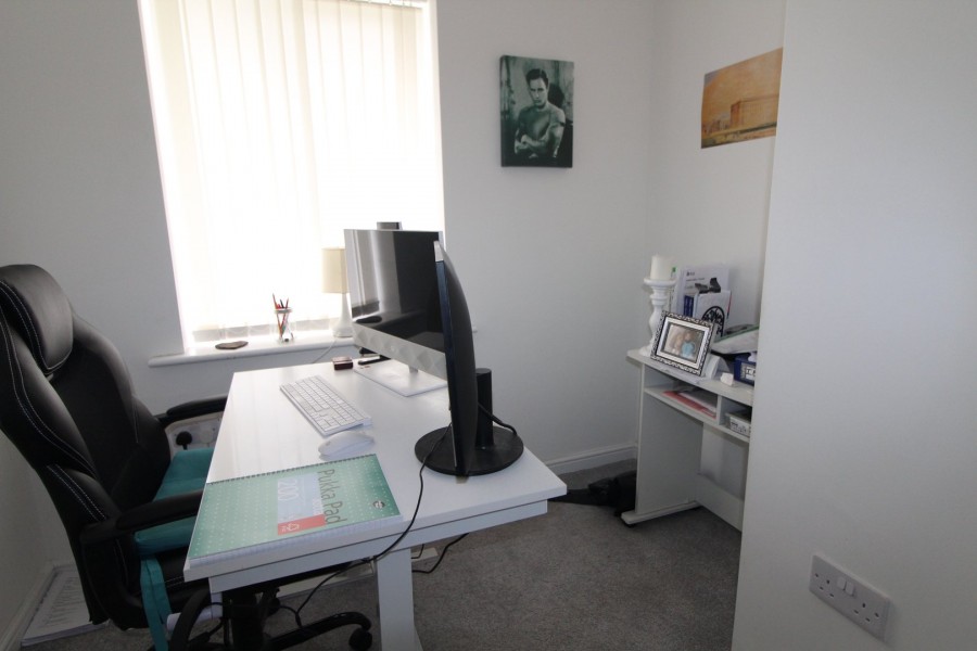 Images for Long Lee, Keighley, West Yorkshire EAID:3030449609 BID:4216801