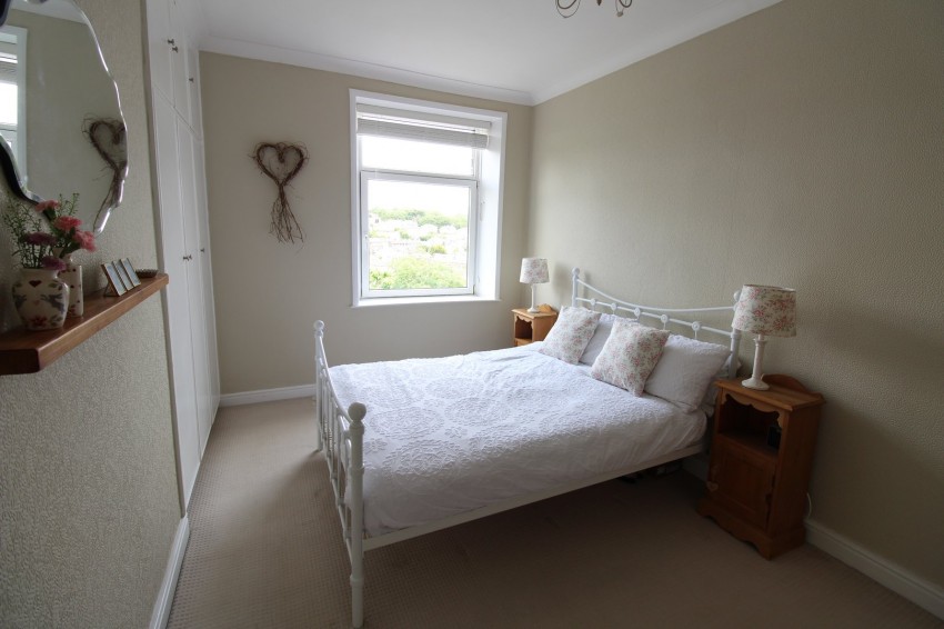 Images for Oakworth, Keighley, West Yorkshire EAID:3030449609 BID:4216801