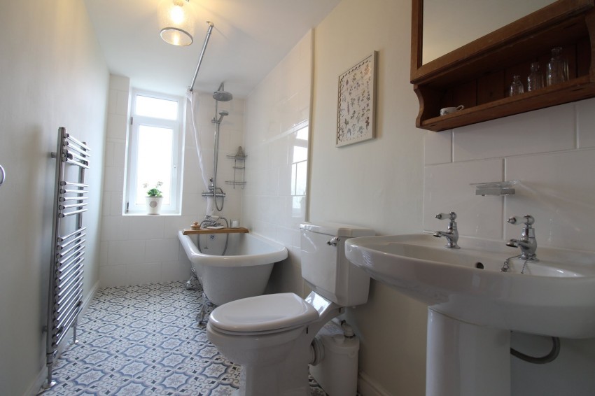 Images for Oakworth, Keighley, West Yorkshire EAID:3030449609 BID:4216801