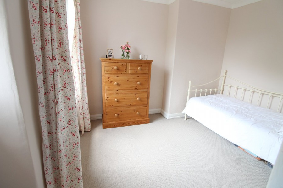 Images for Oakworth, Keighley, West Yorkshire EAID:3030449609 BID:4216801