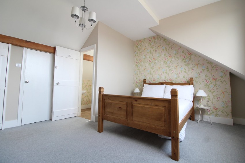 Images for Oakworth, Keighley, West Yorkshire EAID:3030449609 BID:4216801