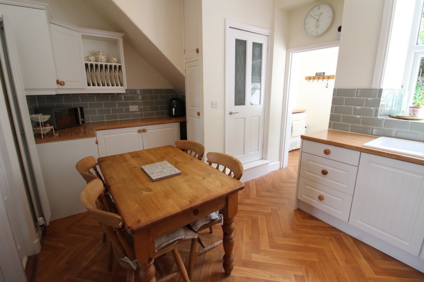 Images for Oakworth, Keighley, West Yorkshire EAID:3030449609 BID:4216801