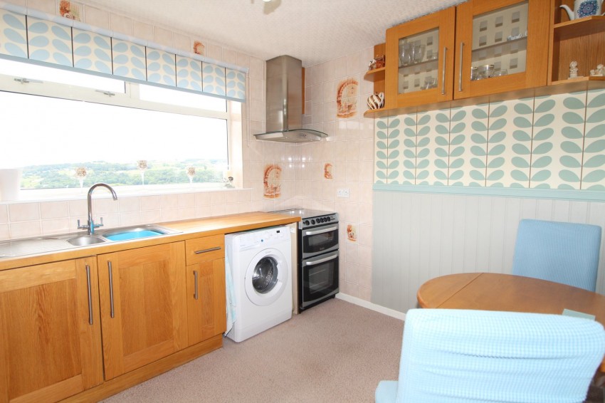 Images for Oakworth, Keighley, West Yorkshire EAID:3030449609 BID:4216801