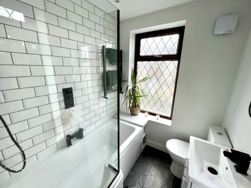 Images for Baildon, Shipley, West Yorkshire EAID:3030449609 BID:4216801