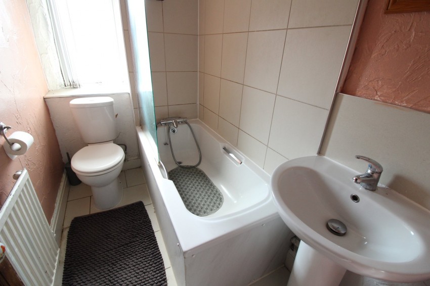 Images for Oakworth, Keighley, West Yorkshire EAID:3030449609 BID:4216801