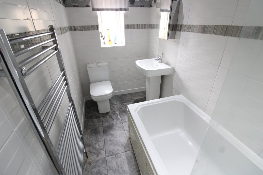 Images for Oakworth, Keighley, West Yorkshire EAID:3030449609 BID:4216801