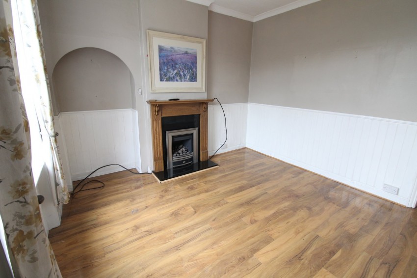 Images for Oakworth, Keighley, West Yorkshire EAID:3030449609 BID:4216801