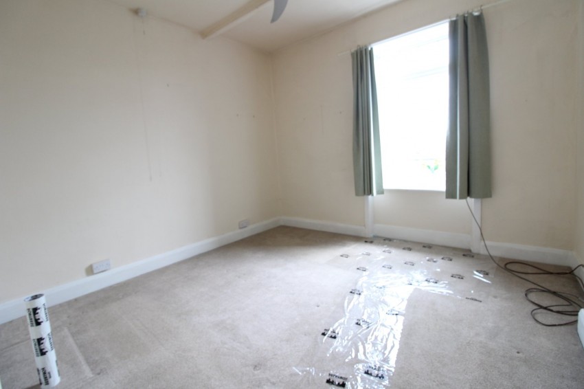 Images for Oakworth, Keighley, West Yorkshire EAID:3030449609 BID:4216801