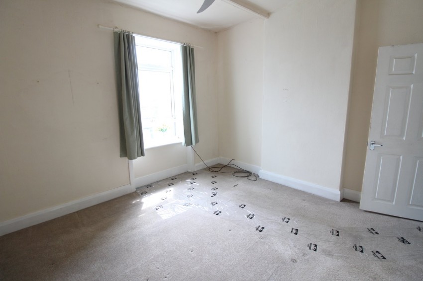 Images for Oakworth, Keighley, West Yorkshire EAID:3030449609 BID:4216801