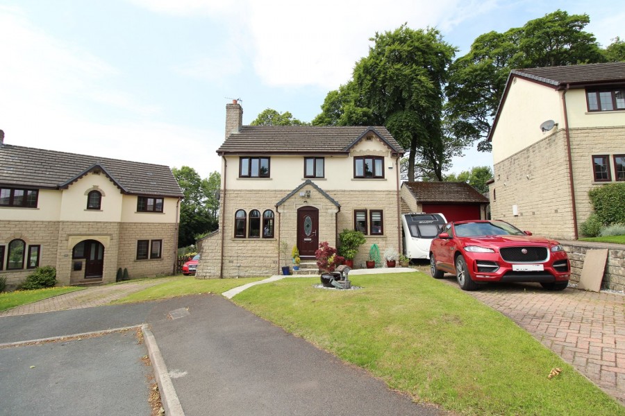 Images for Oakworth, Keighley, West Yorkshire EAID:3030449609 BID:4216801