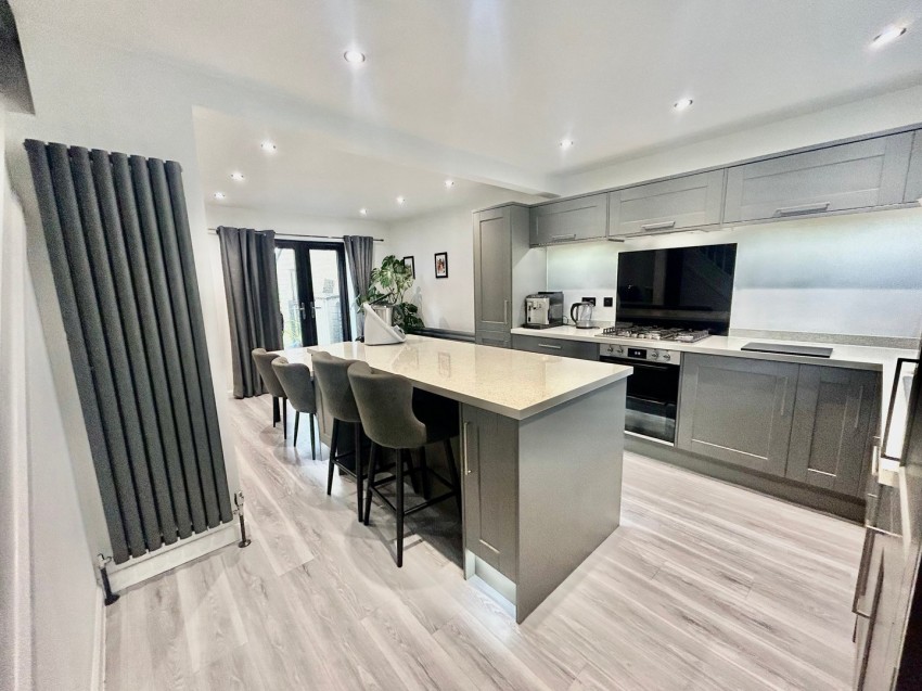 Images for Oakworth, Keighley, West Yorkshire EAID:3030449609 BID:4216801