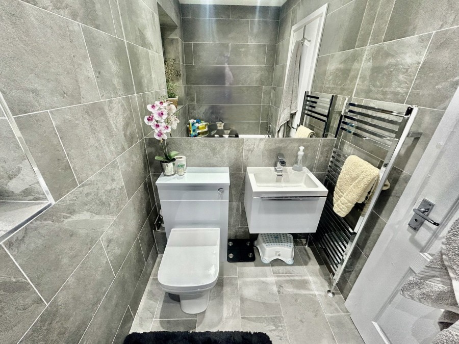 Images for Oakworth, Keighley, West Yorkshire EAID:3030449609 BID:4216801