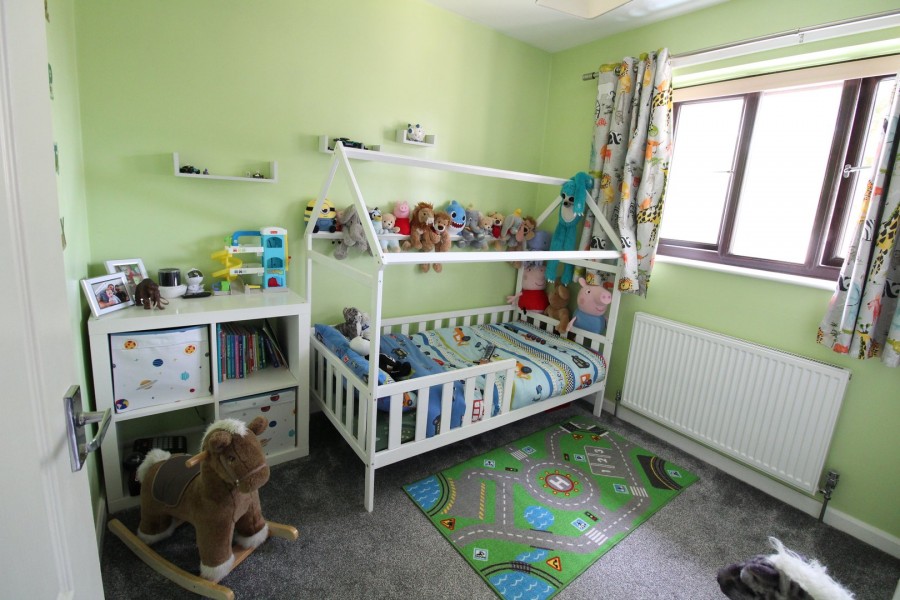 Images for Oakworth, Keighley, West Yorkshire EAID:3030449609 BID:4216801