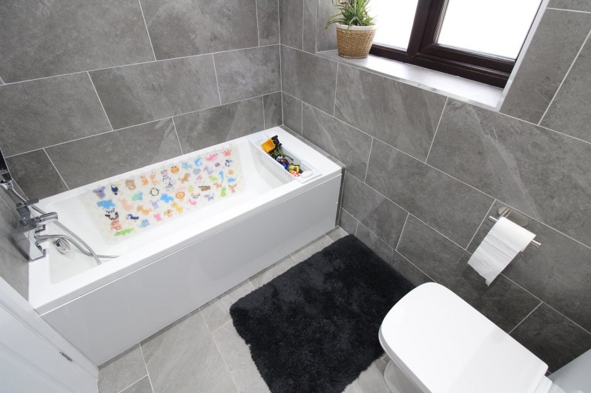 Images for Oakworth, Keighley, West Yorkshire EAID:3030449609 BID:4216801
