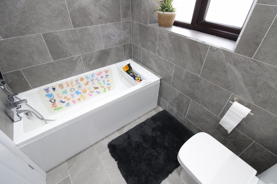 Images for Oakworth, Keighley, West Yorkshire EAID:3030449609 BID:4216801