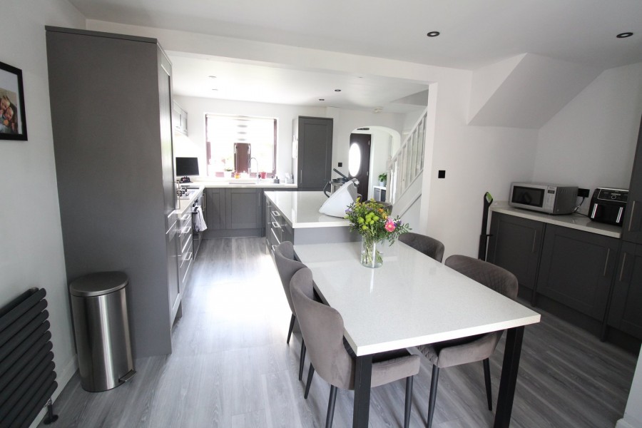 Images for Oakworth, Keighley, West Yorkshire EAID:3030449609 BID:4216801