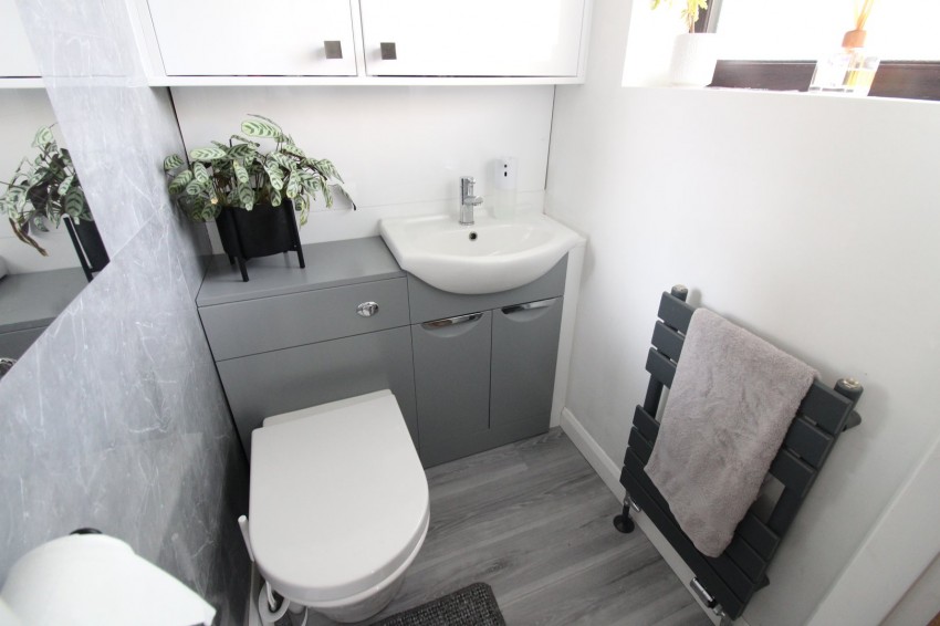 Images for Oakworth, Keighley, West Yorkshire EAID:3030449609 BID:4216801