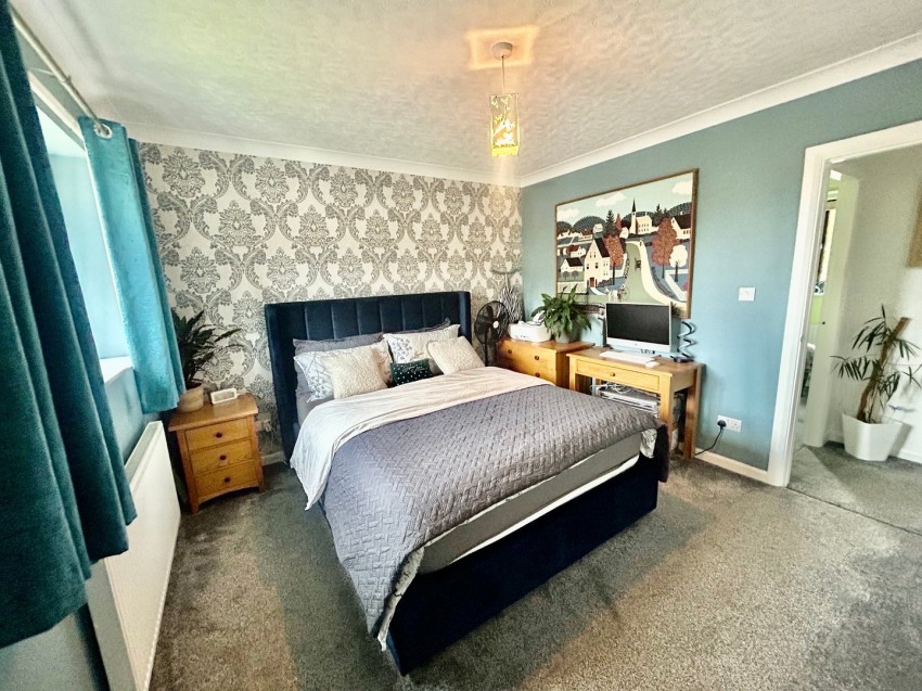 Images for Oakworth, Keighley, West Yorkshire EAID:3030449609 BID:4216801