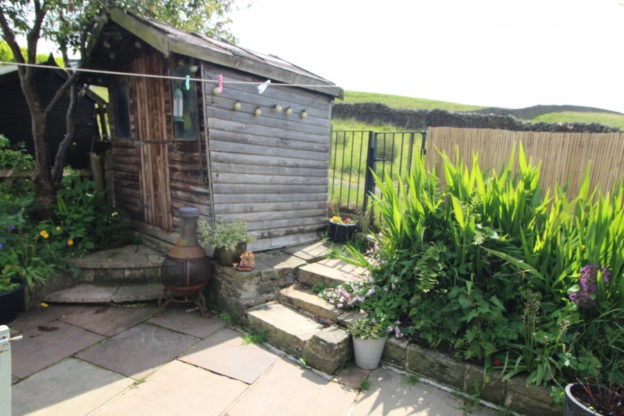Images for Oakworth, Keighley, West Yorkshire EAID:3030449609 BID:4216801