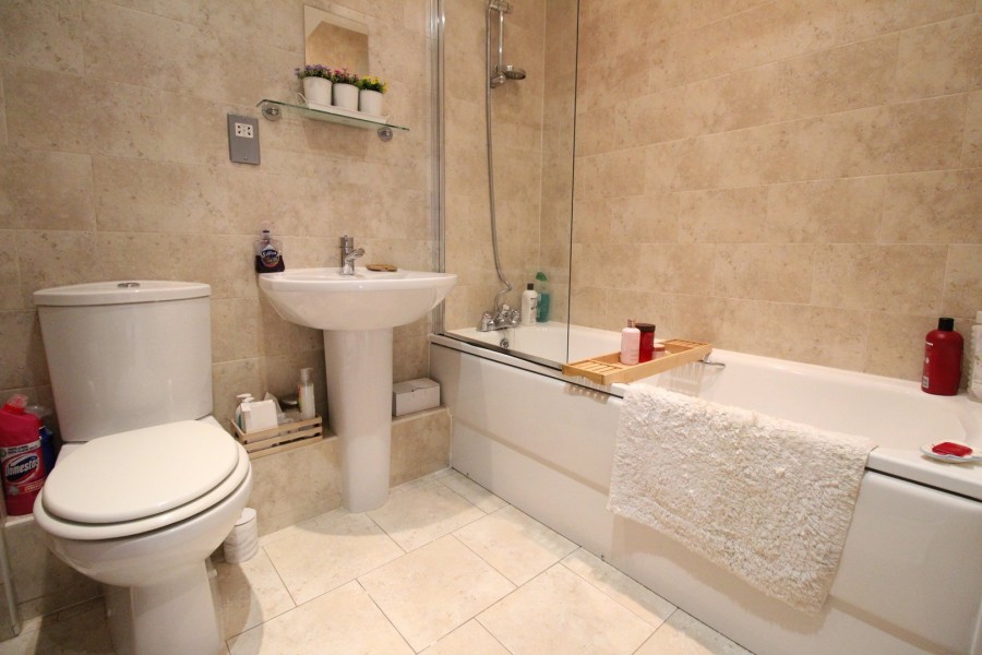 Images for Riddlesden, Keighley, West Yorkshire EAID:3030449609 BID:4216801