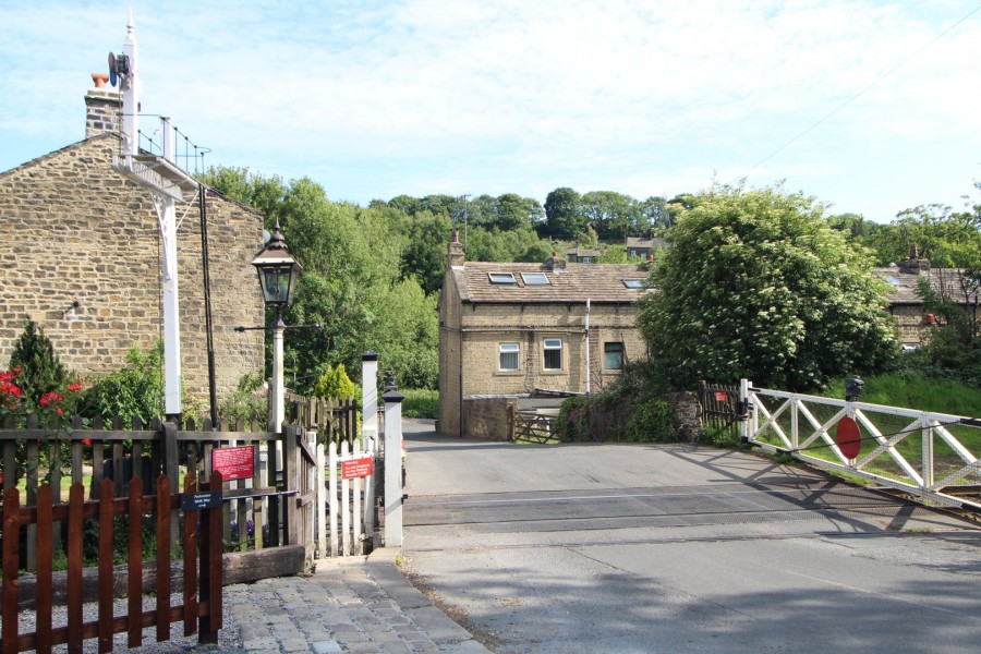 Images for Oakworth, Keighley, West Yorkshire EAID:3030449609 BID:4216801