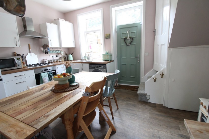 Images for Oakworth, Keighley, West Yorkshire EAID:3030449609 BID:4216801