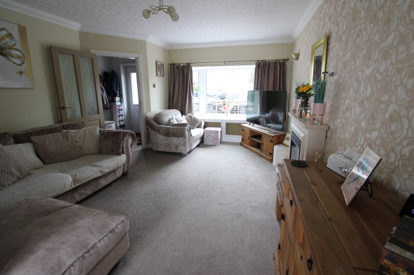 Images for Wimborne Drive, Keighley, West Yorkshire EAID:3030449609 BID:4216801