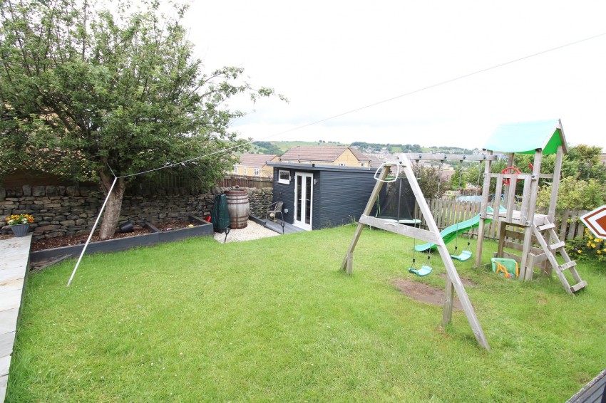 Images for Wheathead Crescent, Keighley, West Yorkshire EAID:3030449609 BID:4216801