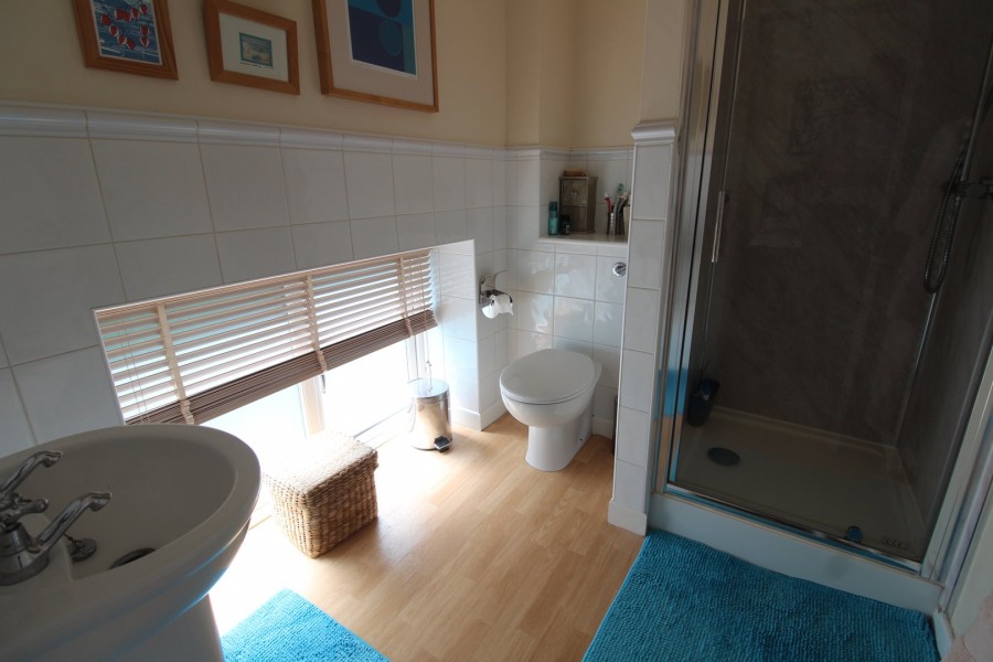 Images for Oakworth, Keighley, West Yorkshire EAID:3030449609 BID:4216801