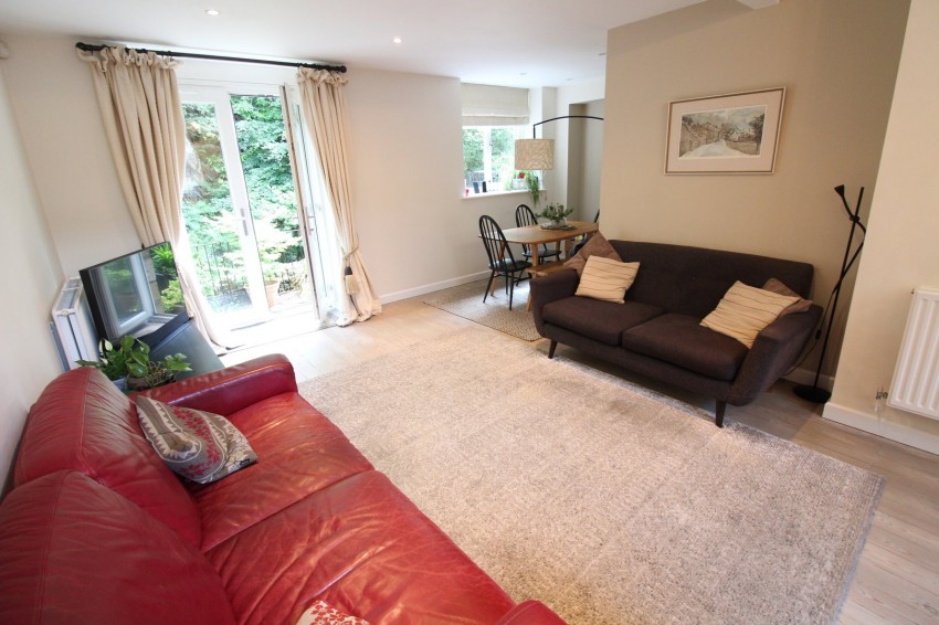 Images for Oakworth, Keighley, West Yorkshire EAID:3030449609 BID:4216801