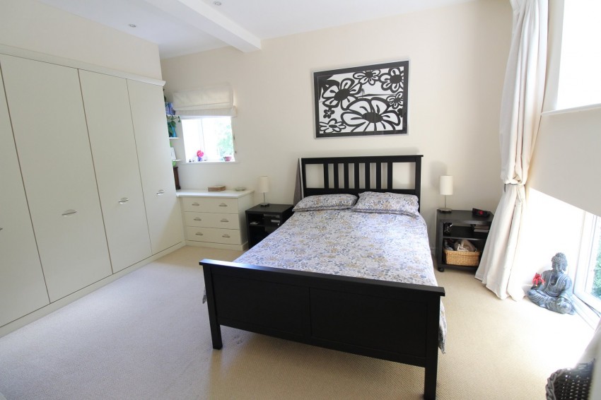 Images for Oakworth, Keighley, West Yorkshire EAID:3030449609 BID:4216801