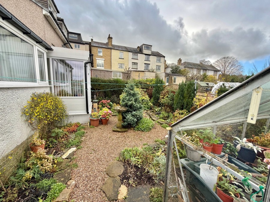 Images for Thwaites Brow Road, Keighley, West Yorkshire EAID:3030449609 BID:4216801