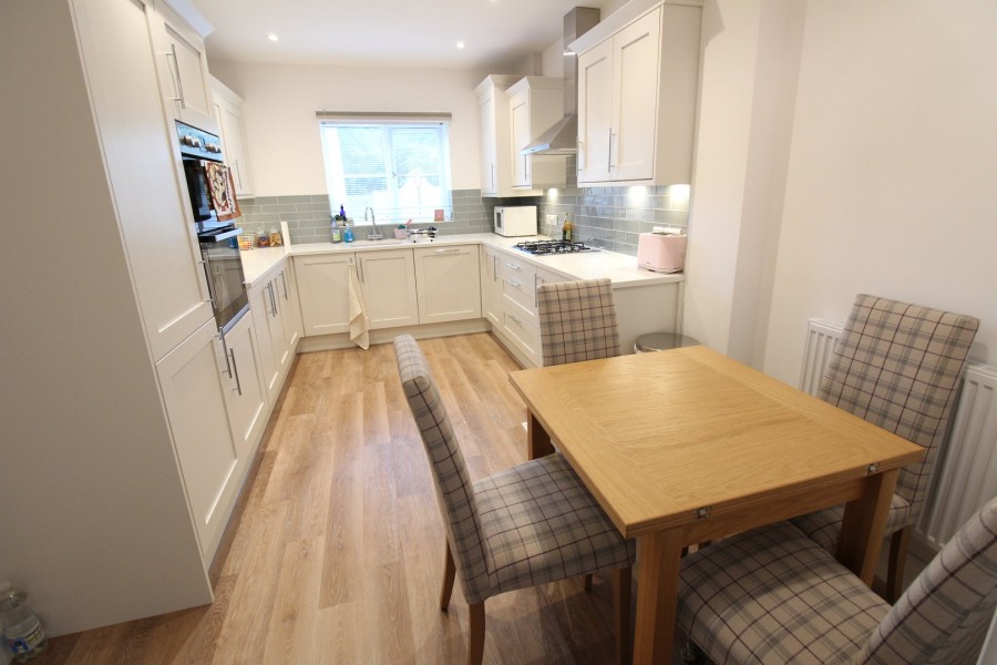 Images for Haworth, Keighley EAID:3030449609 BID:4216801